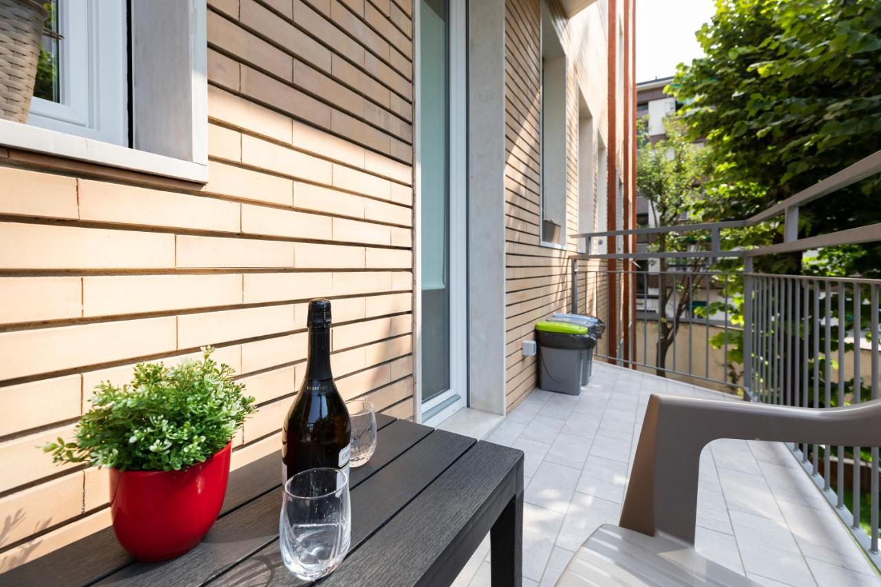 West Milan - Modern And Comfortable Apartment Exterior foto